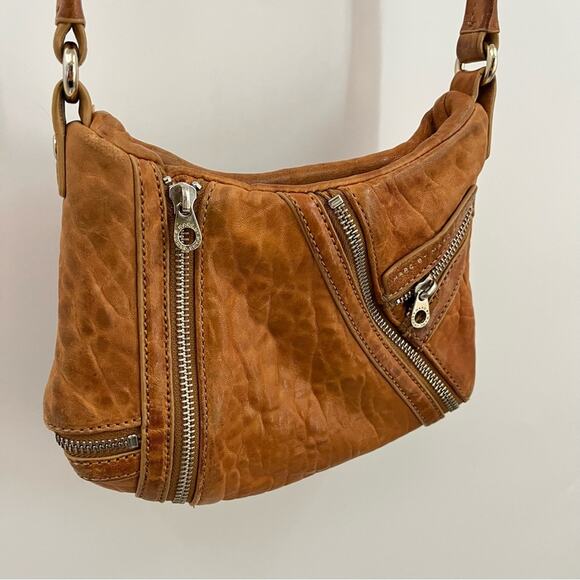 Marc by Marc 9”x7” Jacobs Leather Crossbody 0522 light brown bronze - Picture 4 of 10